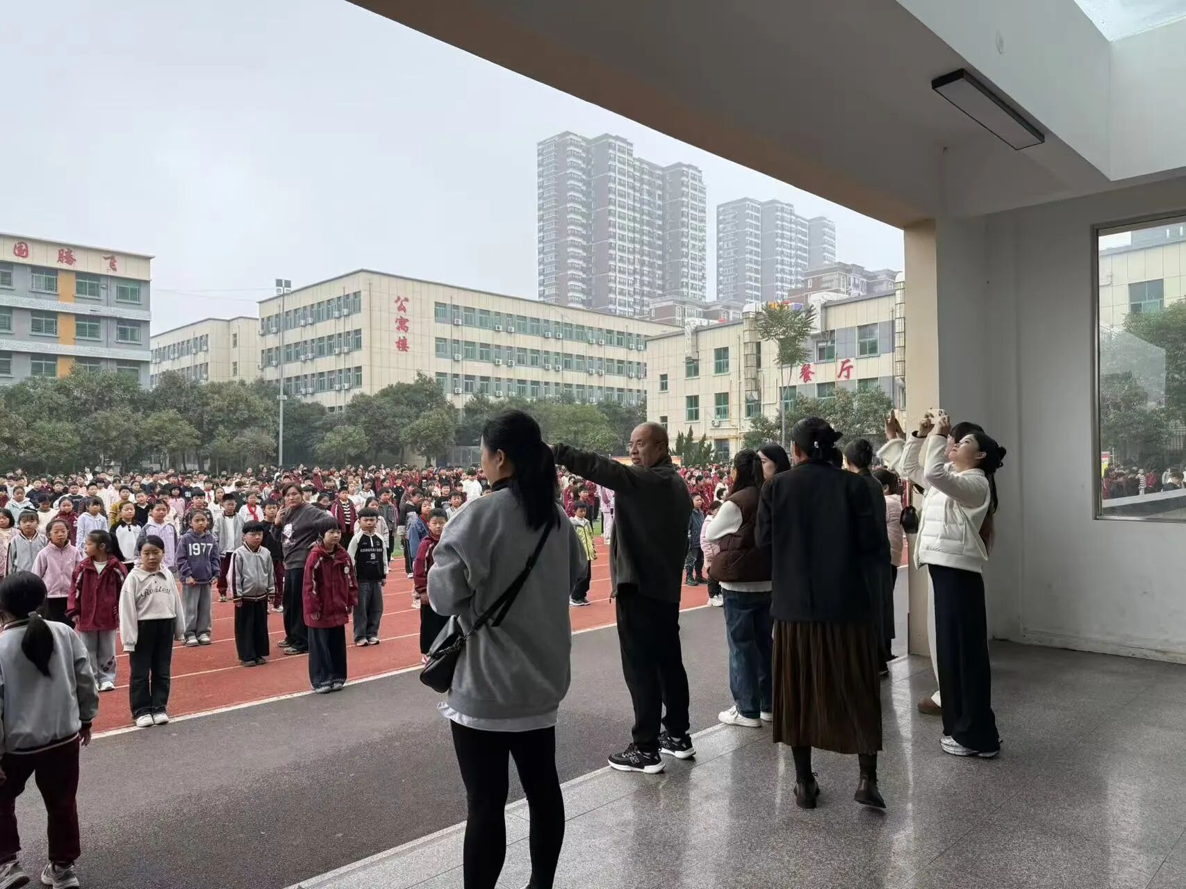 1761270680330975.jpg 9fe681b320580495d1dcc42906c90620.jpg